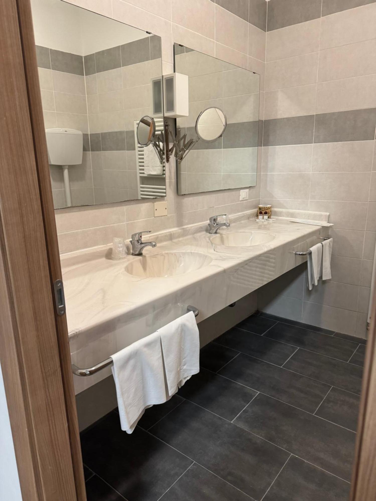 Hotel La Torre Formigine Luaran gambar